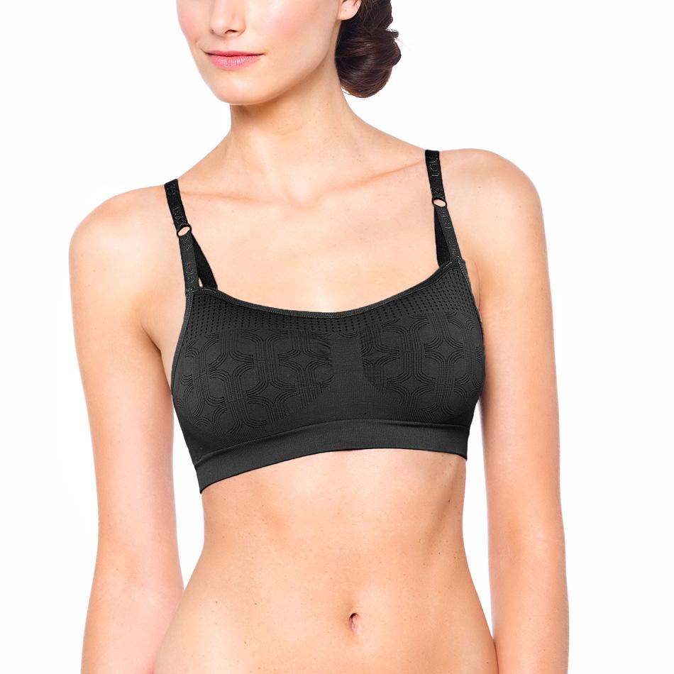 Лиф LRW0037 JAZZY BRA Лиф LRW0037 JAZZY BRAТопы<br>Бесшовный лиф Jazzy Bra LRW0037 от компании Lole – оптимальный выбор для занятий спортом и активного отдыха. Благодаря использованию эластичного ...<br><br>Цвет: Черный<br>Размер: XS