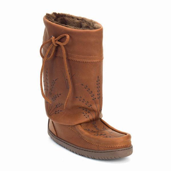 Унты Mid Gatherer Mukluk женск Унты Mid Gatherer Mukluk женскУнты<br>Mukluk (или унты) – так канадские аборигены называли зимние сапоги. Метисы создали эти унты тысячи лет назад из натуральных материалов – шку...<br><br>Цвет: Коричневый<br>Размер: 10
