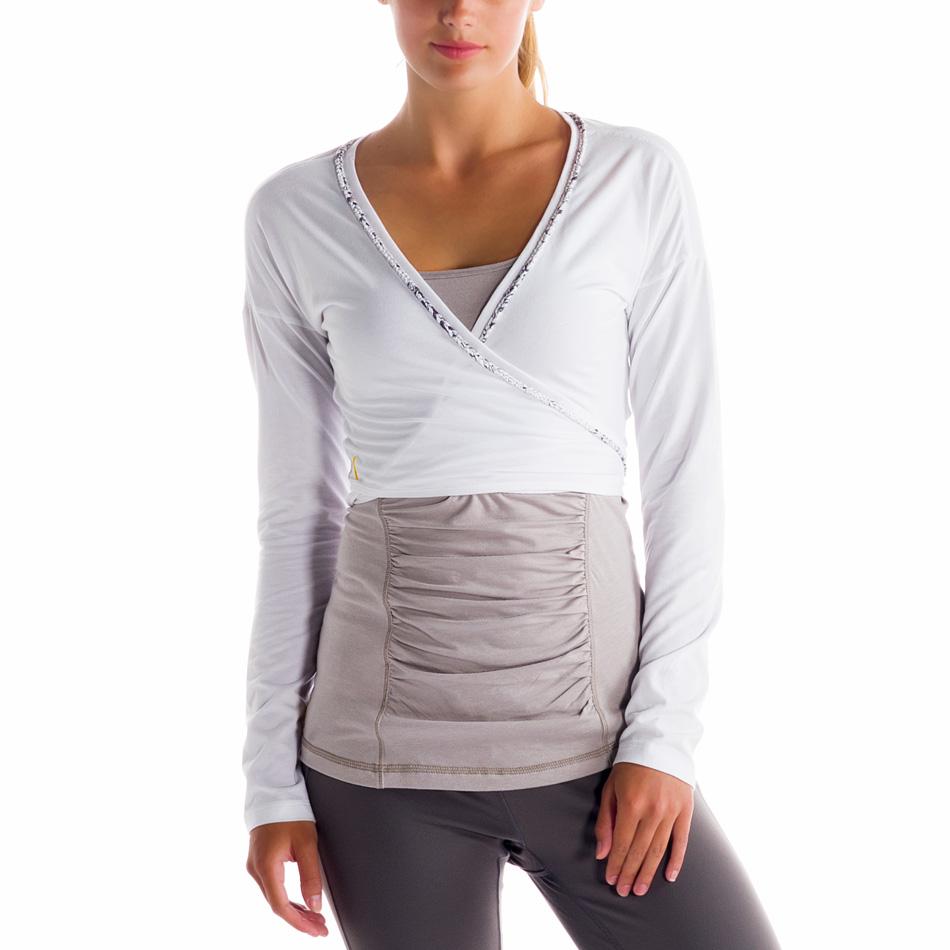 Кардиган LSW0891 SUKHA CARDIGAN Кардиган LSW0891 SUKHA CARDIGANТолстовки<br><br> Укороченный кардиган с длинным рукавом на завязках комфортно облегает фигуру благодаря мягкому тянущемуся материалу 2d Skin Pure Light. Эколо...<br><br>Цвет: Белый<br>Размер: S