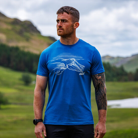 Футболка Graphic Tee SS &quot;Helvellyn&quot; M Inov-8 синего цвета