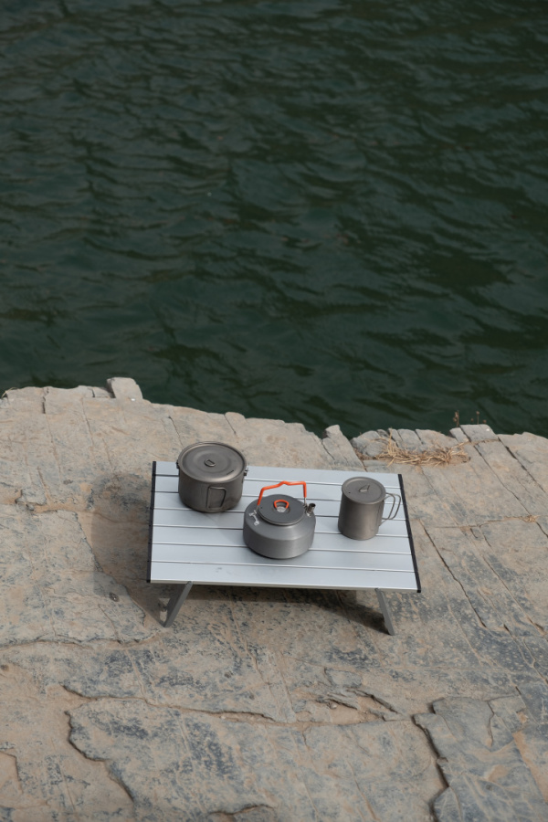 2403 MINI ALUNIUM TABLE L стол скл. алюм (черный)