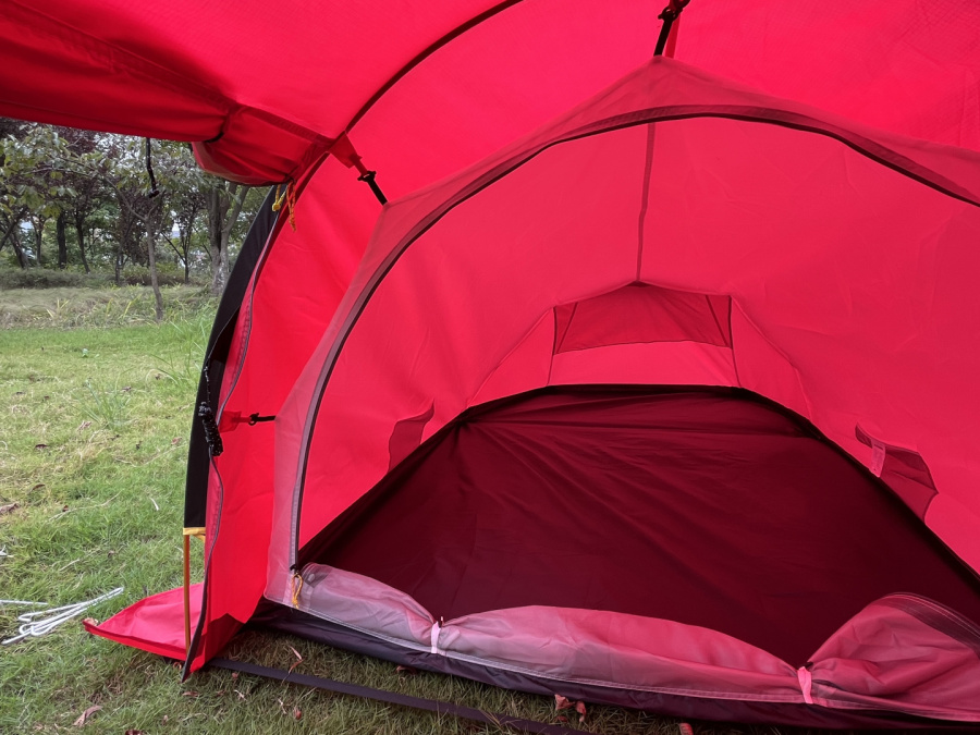 NORGA 3 RED палатка Talberg (красный) NORGA 3 RED палатка Talberg (красный)