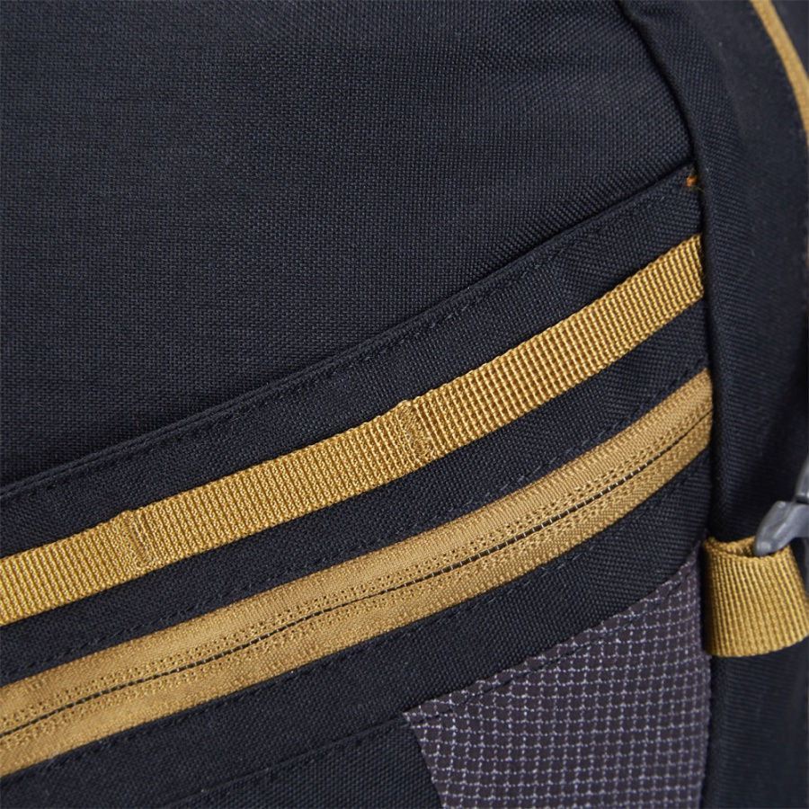 B0262 THUNDERY 33 Рюкзак (33 т.синий)