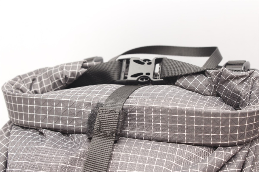 B2013 MOUNTHOOD 40 Ультралегкий походный рюкзак (40 серый) B2013 MOUNTHOOD 40 Ультралегкий походный рюкзак (40 серый)