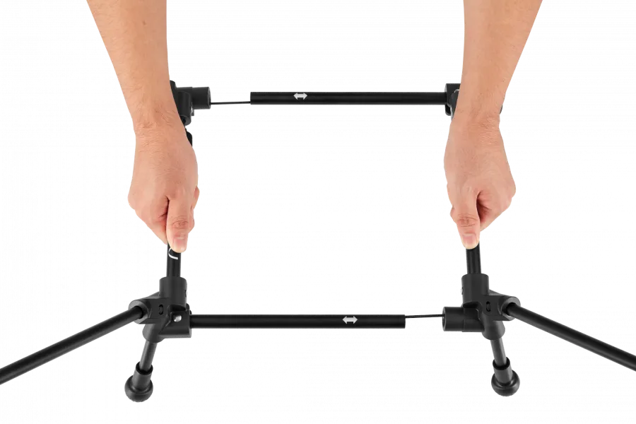 2405 ULTRALIGHT SQUARE LOW CHAIR кресло скл. (черный)